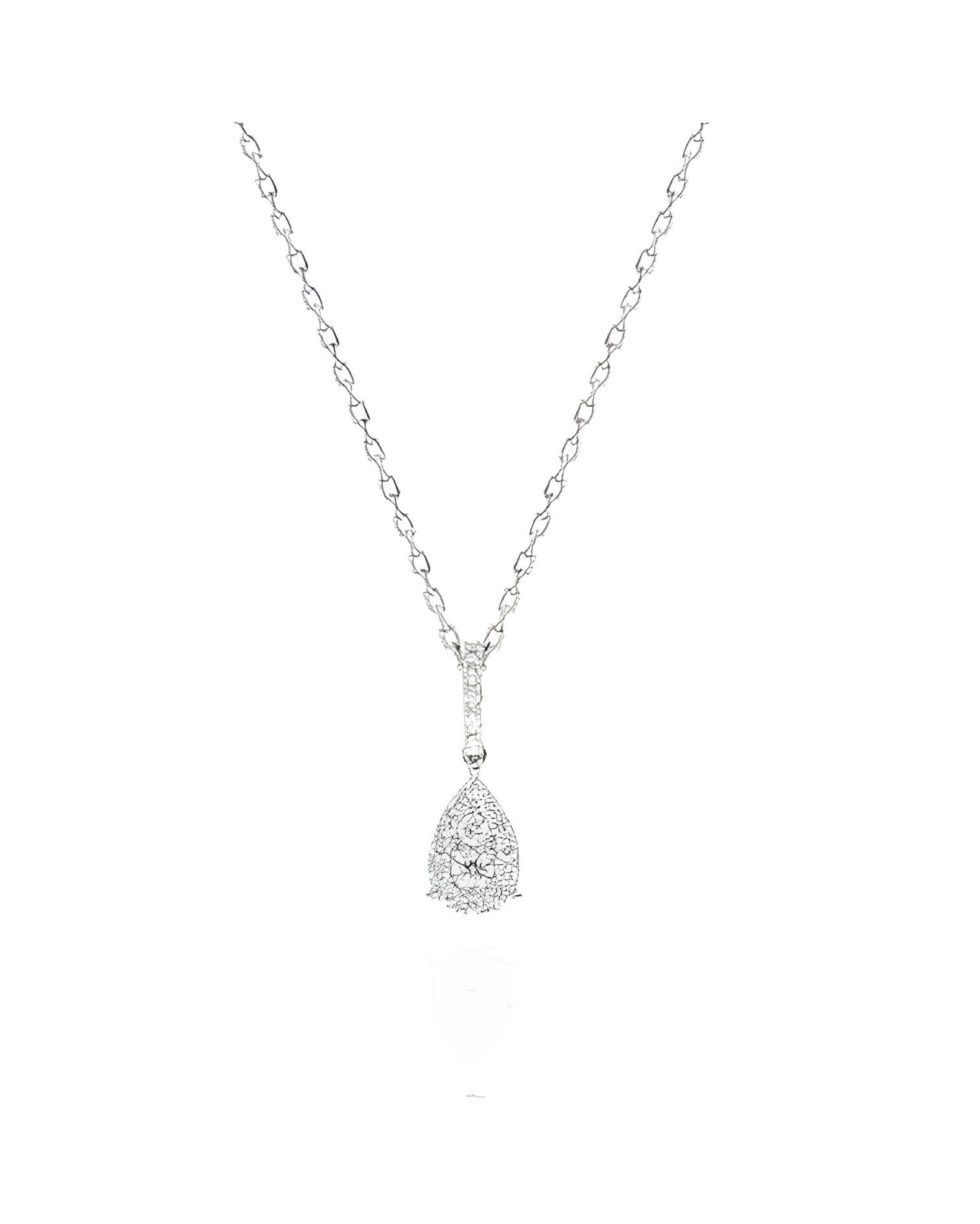 Collares de oro de 18 quilates con diamantes lagrima | Staring