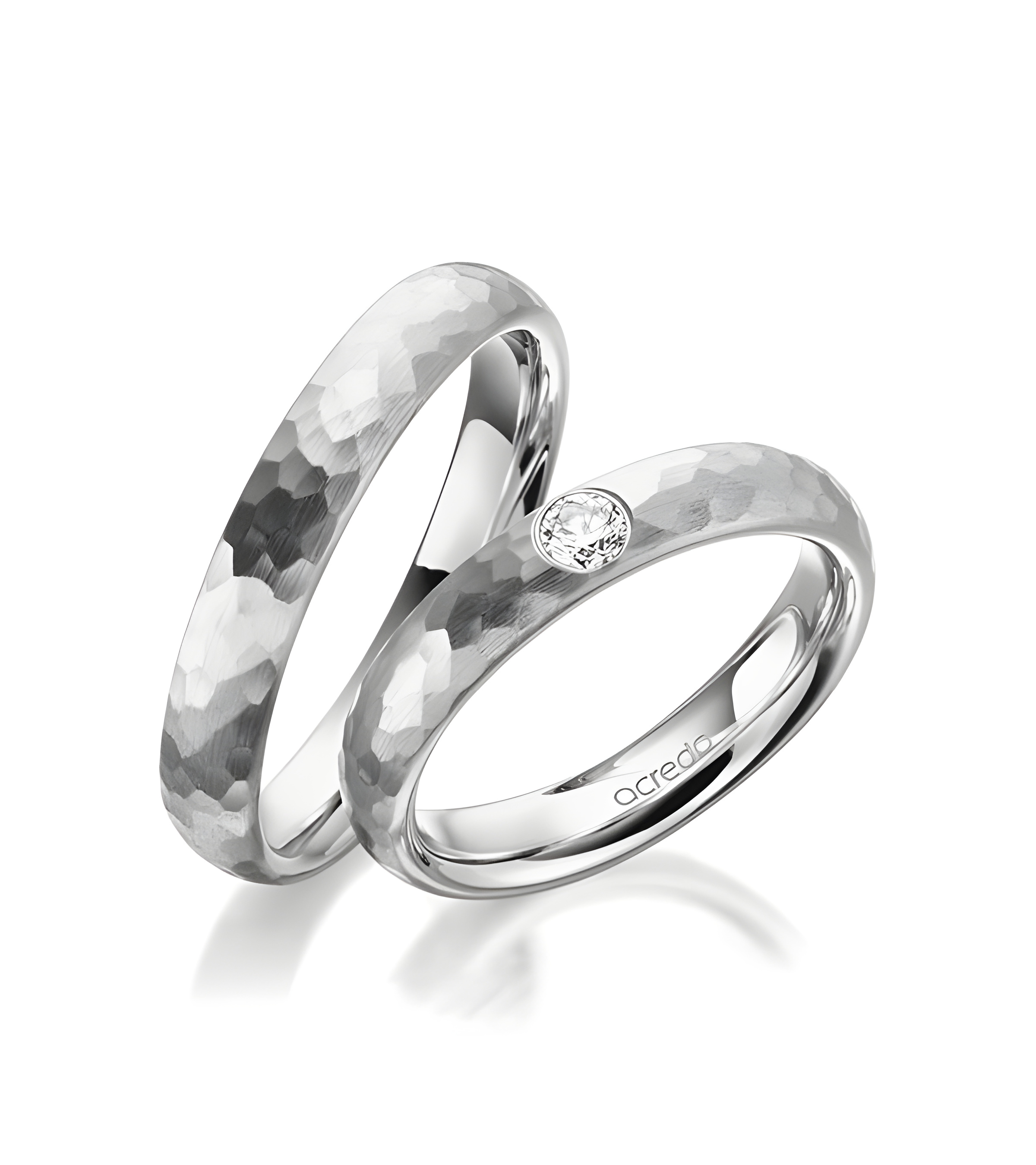 Anillos de boda de oro blanco con acabado especial