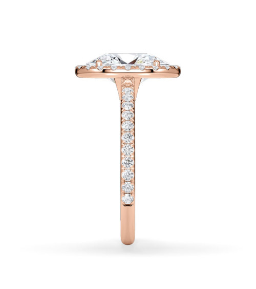 Pink gold engagement rings combined with natural diamonds | Staring