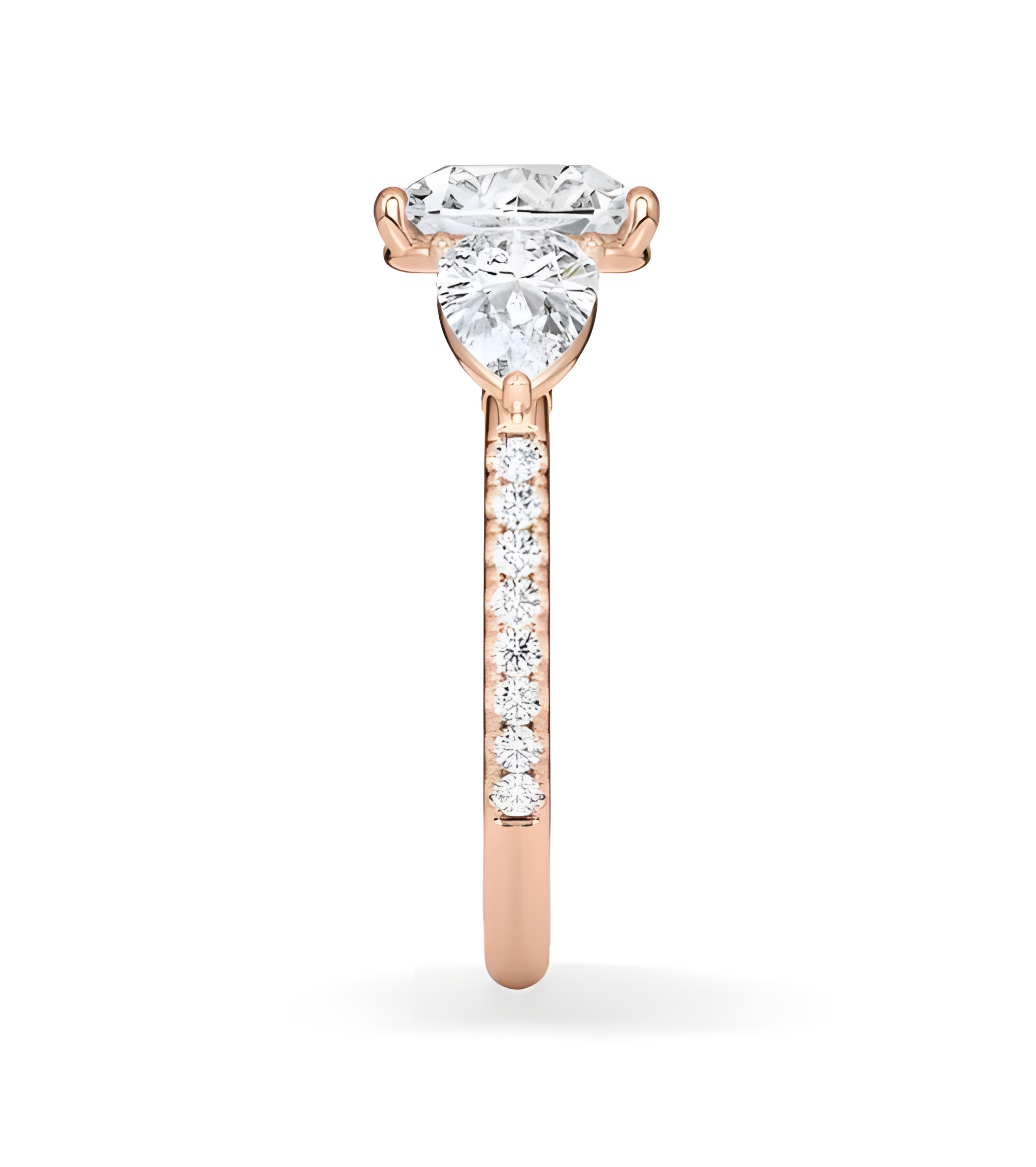 Anillo de compromiso de oro o platino con distintos cortes de diamante | Staring