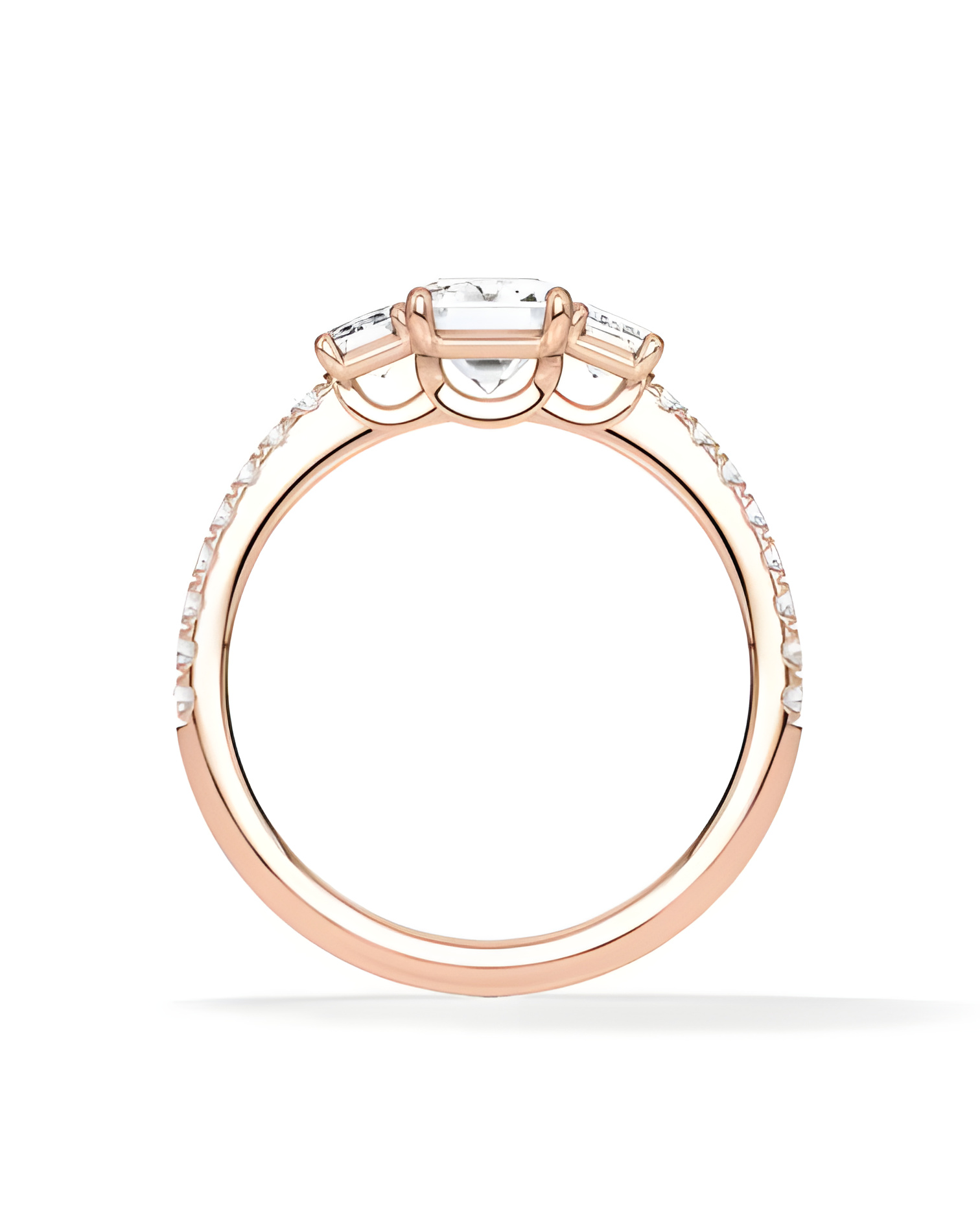 Pink gold engagement ring with various diamond cuts | Starring