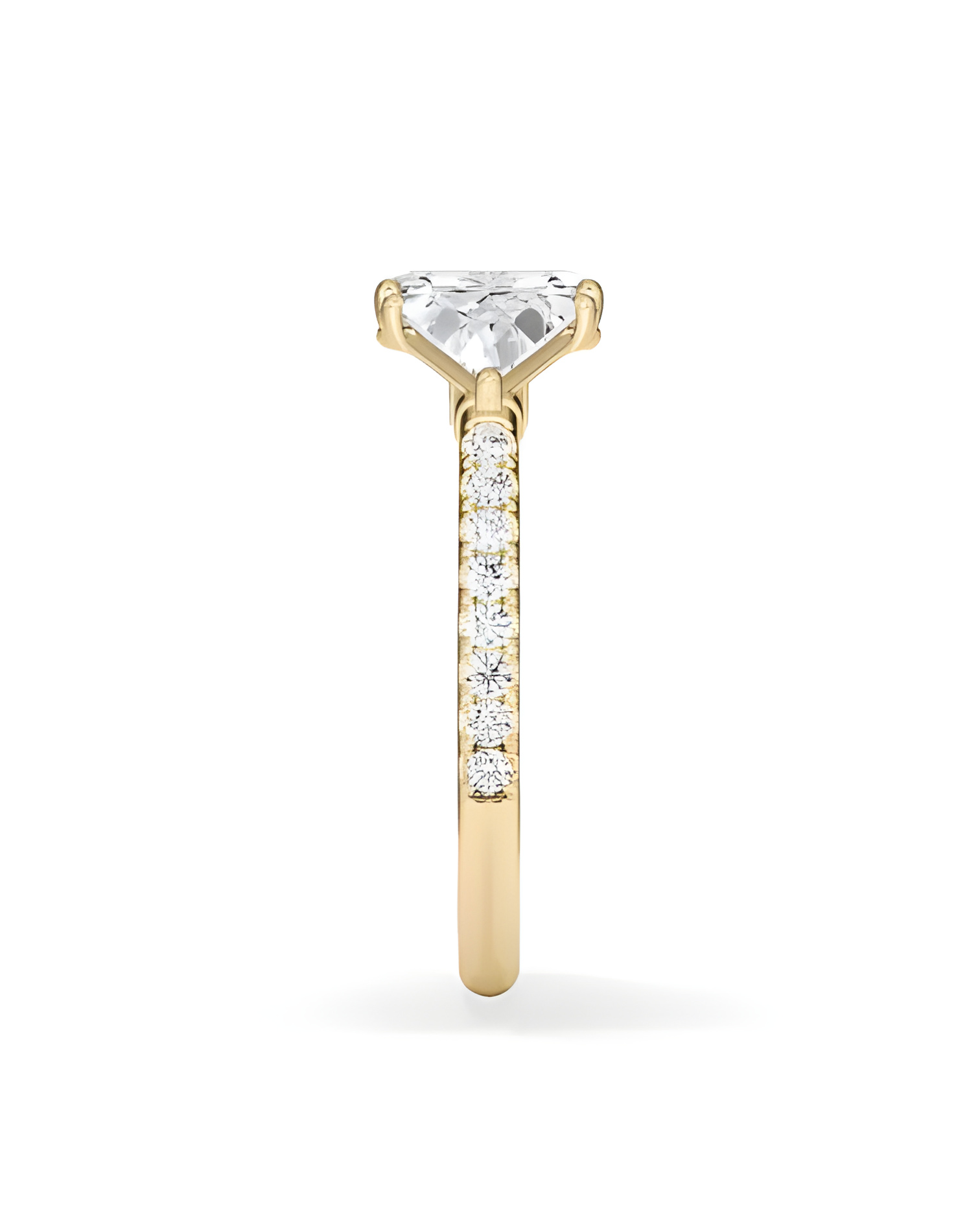 yellow Gold engagement ring with cut emerald | Staring