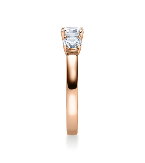 Anillo de compromiso con 3 diamantes trilogy en oro rosa| Staring